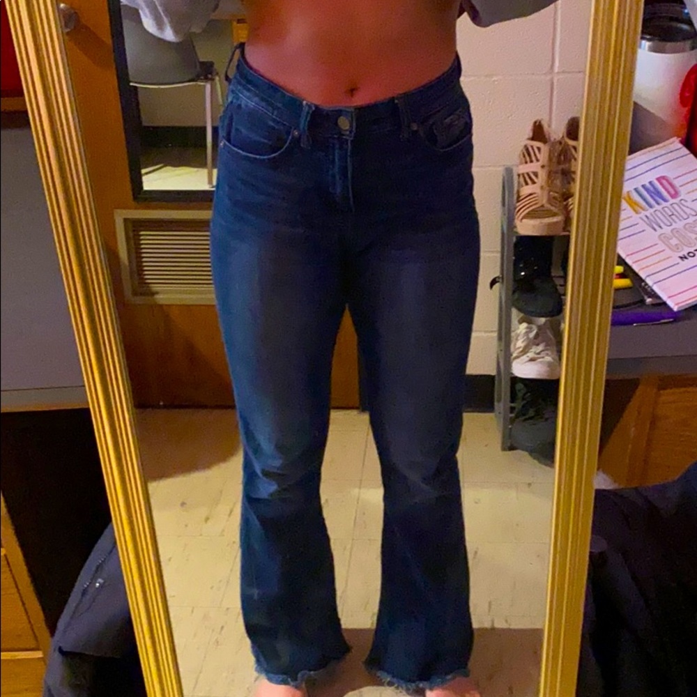 BUCKLE BLACK JEANS